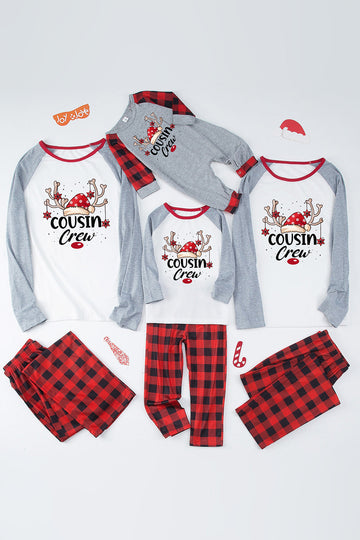 Pijama a cuadros navideños a juego con estampado familiar